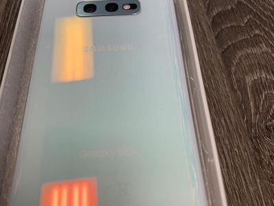 Samsung Galaxy S10E 128gb - Unlocked