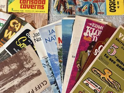 Vintage Travel Brochure & Pamphlet Lot: Carlsbad Caverns, San Francisco, British Columbia, etc and 2000 Daytona 500