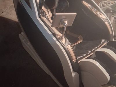 Zero Gravity Massage Chair
