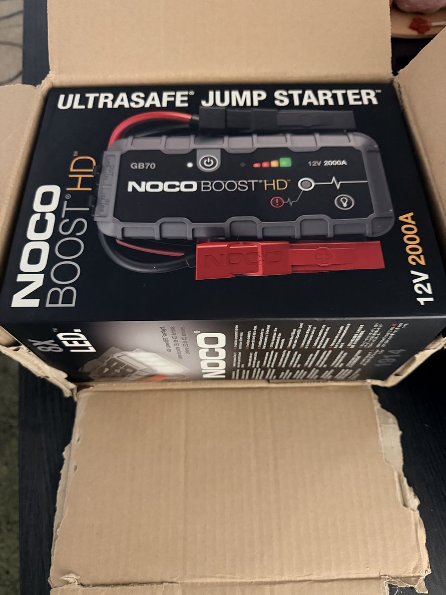 NOCO Boost HD GB70 12V 2000A Ultrasafe Lithium Jump Starter - Portable Battery Pack