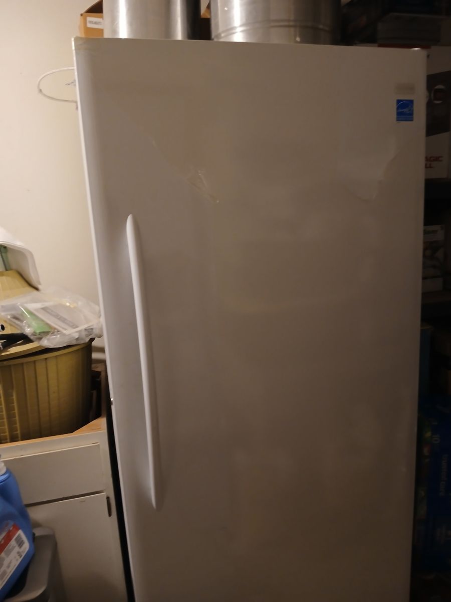 Freezer 21 cubic feet
