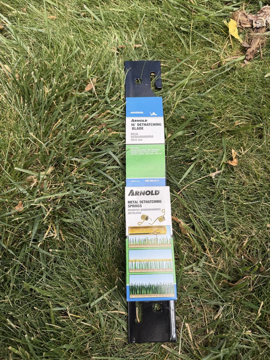 Arnold Universal 16" Dethatching Blade with Metal Dethatching Springs 40.6 cm