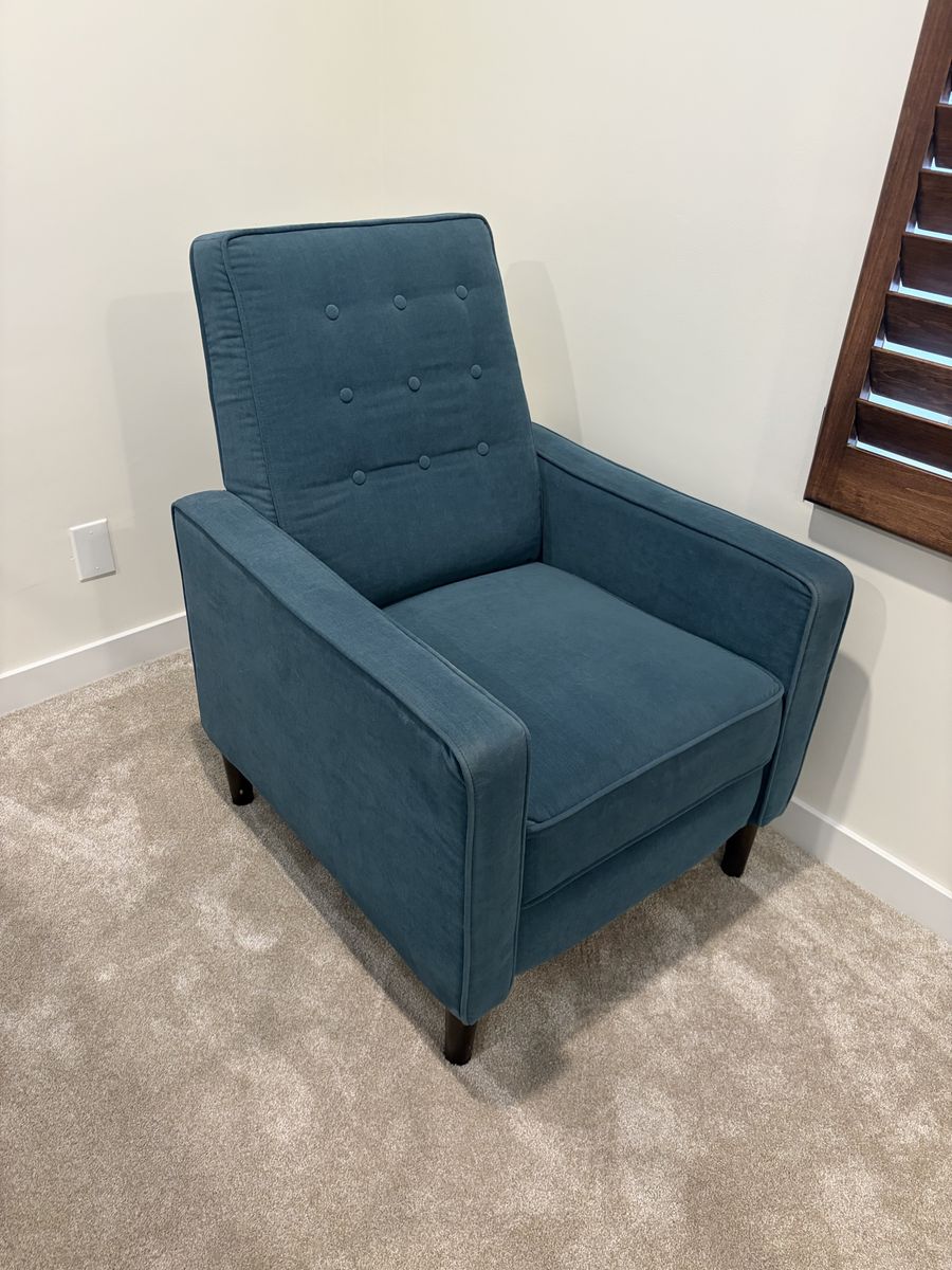 Madison Park Recliner