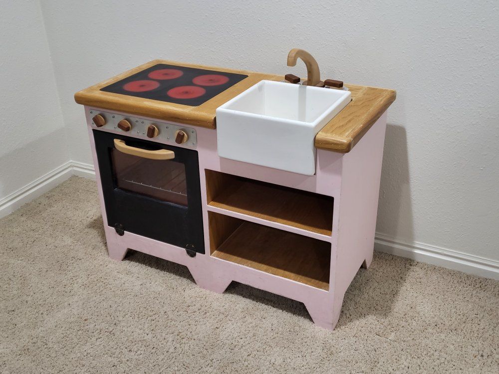 Handmade play kitchen & extras