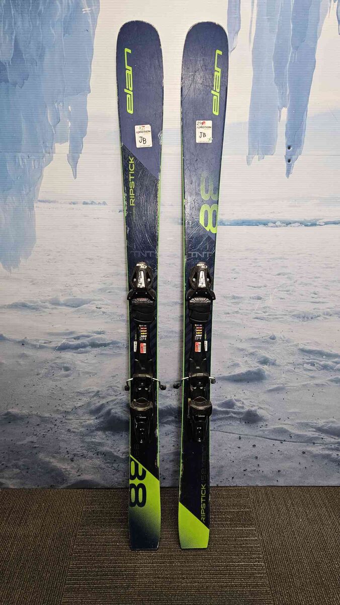 Used 2020 Elan Ripstick 88 158CM Skis w/ Tyrolia SP 10 bindings
