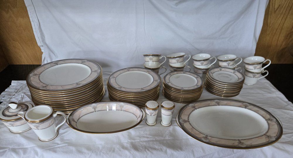 Main image 10