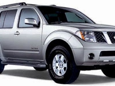 2005 Nissan Pathfinder SE
