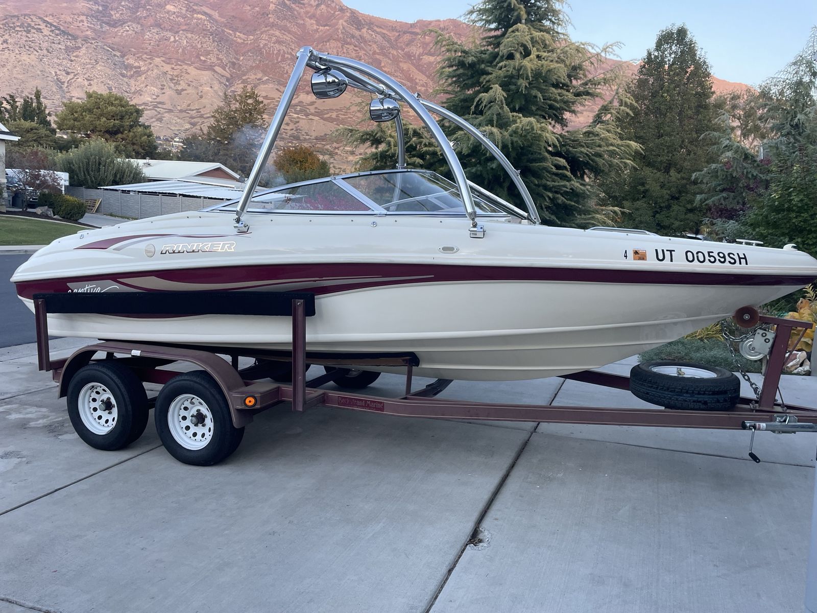 1997 Rinker Captiva 192 – Excellent Condition – Meticulously Maintained