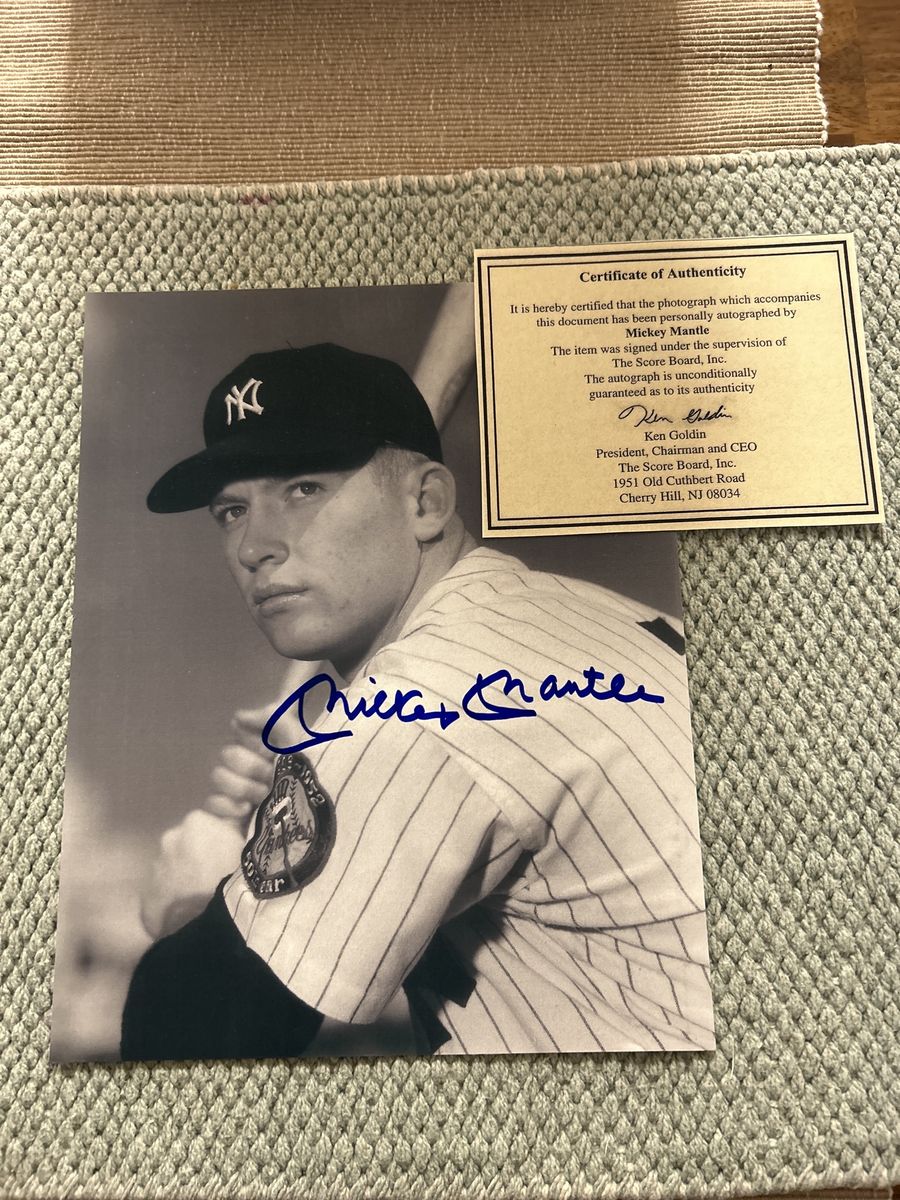 Mickey Mantle Autograph New York Yankees Hand Signed 8x10 Photograph Certificate of Authenticity COA MLB Baseball Auto