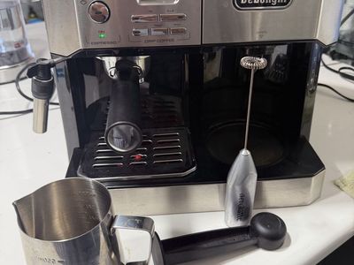 Delonghi Combination Espresso and Drip Coffee Maker with Accessories