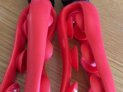 Zibits Red Suction Cup Wall Climbers Robot Toys - Pair