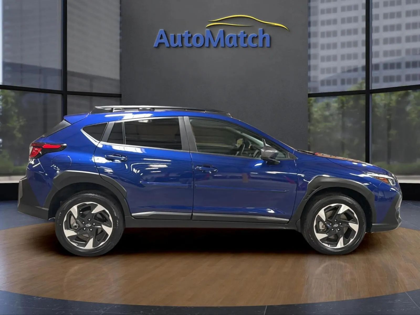 Main image 13