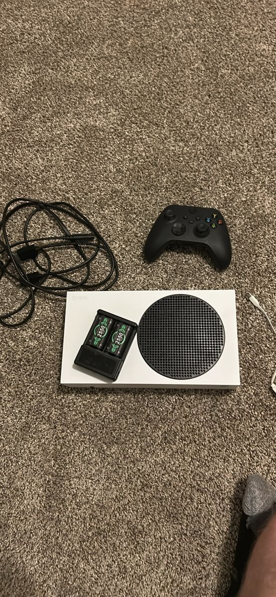Xbox Series S Bundle + Controller + Rechargeable Battery | $299