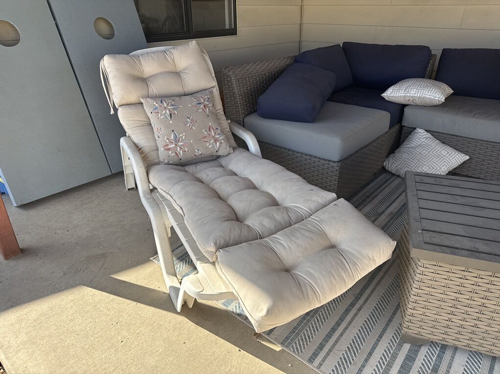 Patio Lounge Chair With Cushion