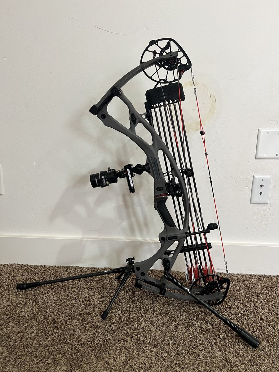 Hoyt RX8