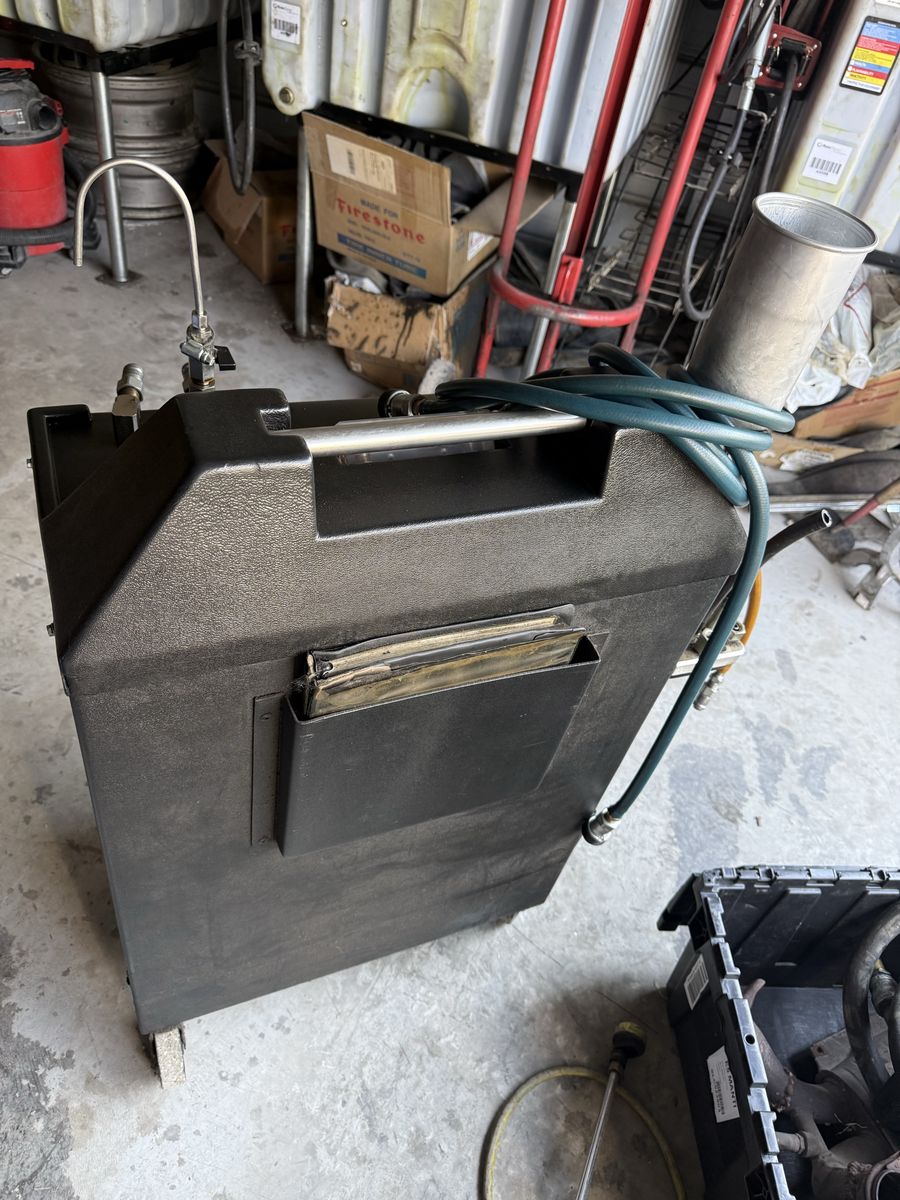Main image 6