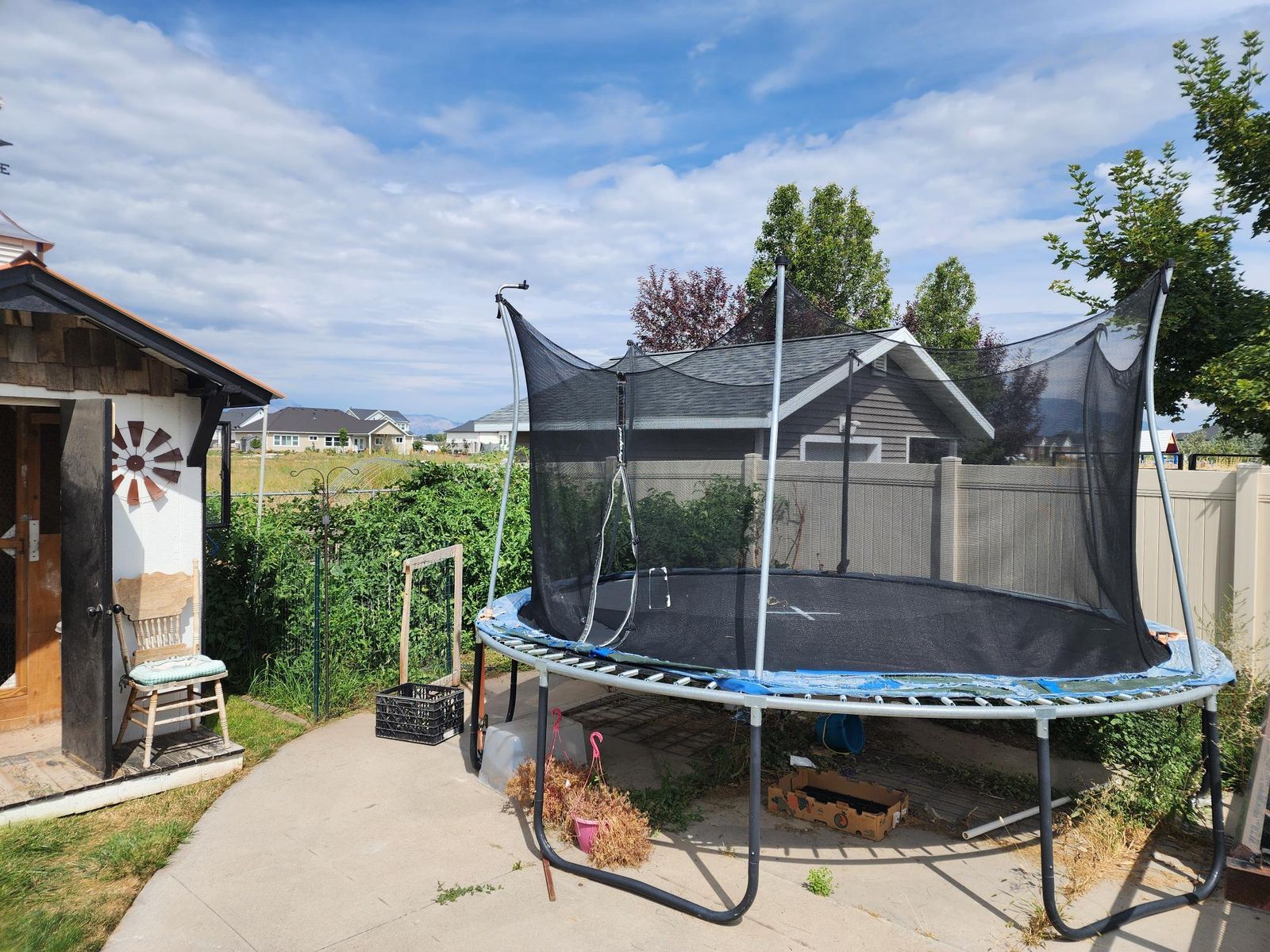 14 ft trampoline with safety net