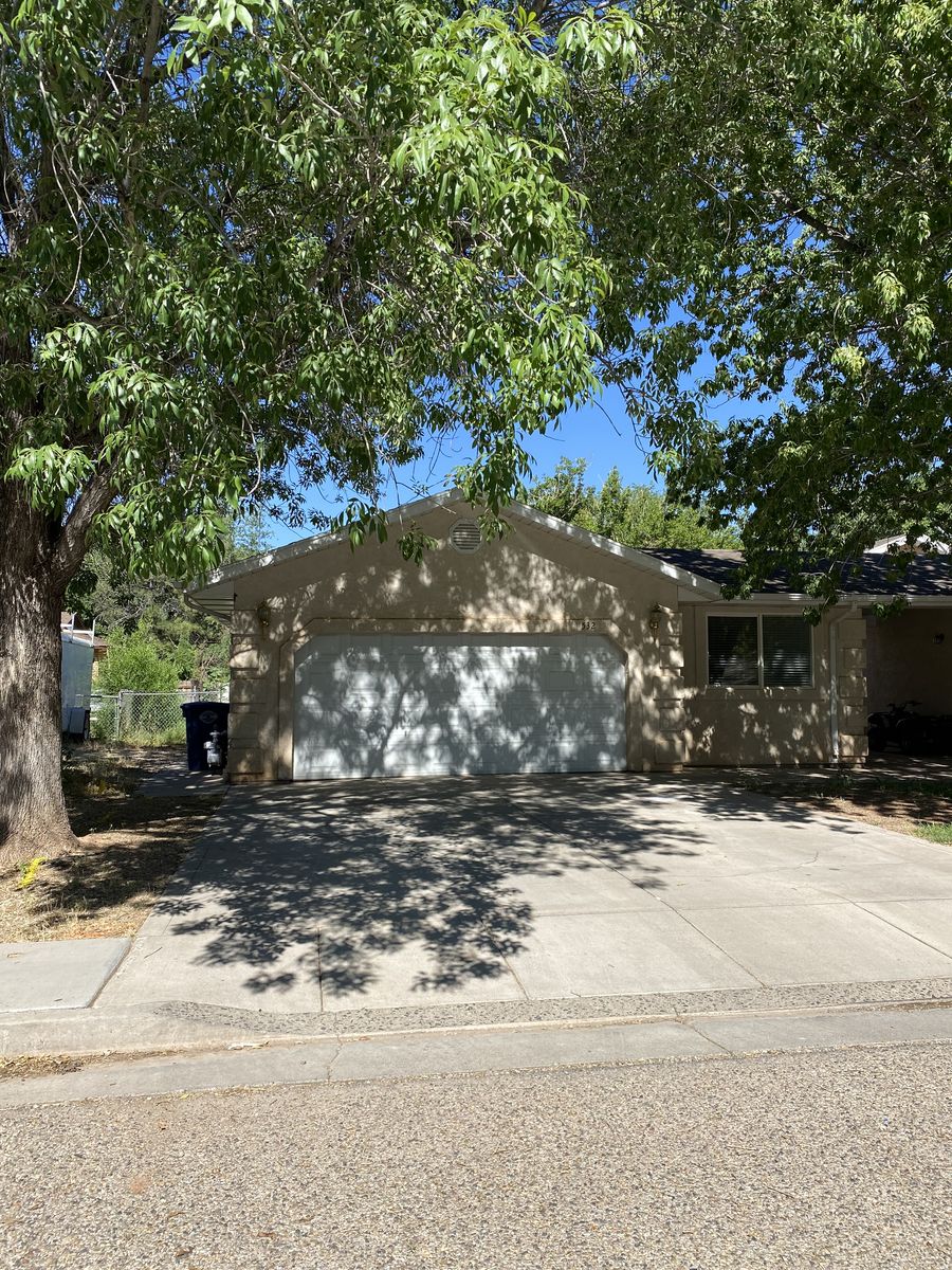 3 bedroom 2 bathroom 2 car garage home for rent 