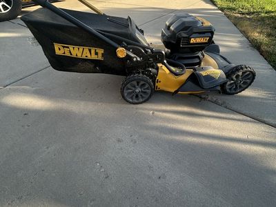 Dewalt Chordless Battery Powered Lawnmower