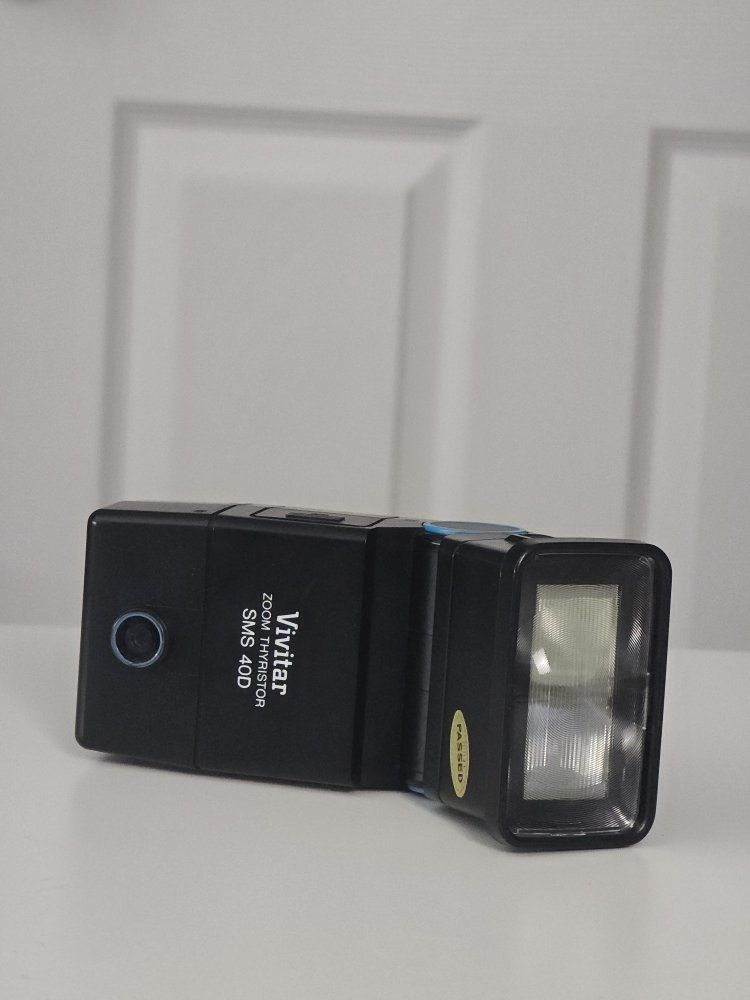 Vivitar camera Flash
