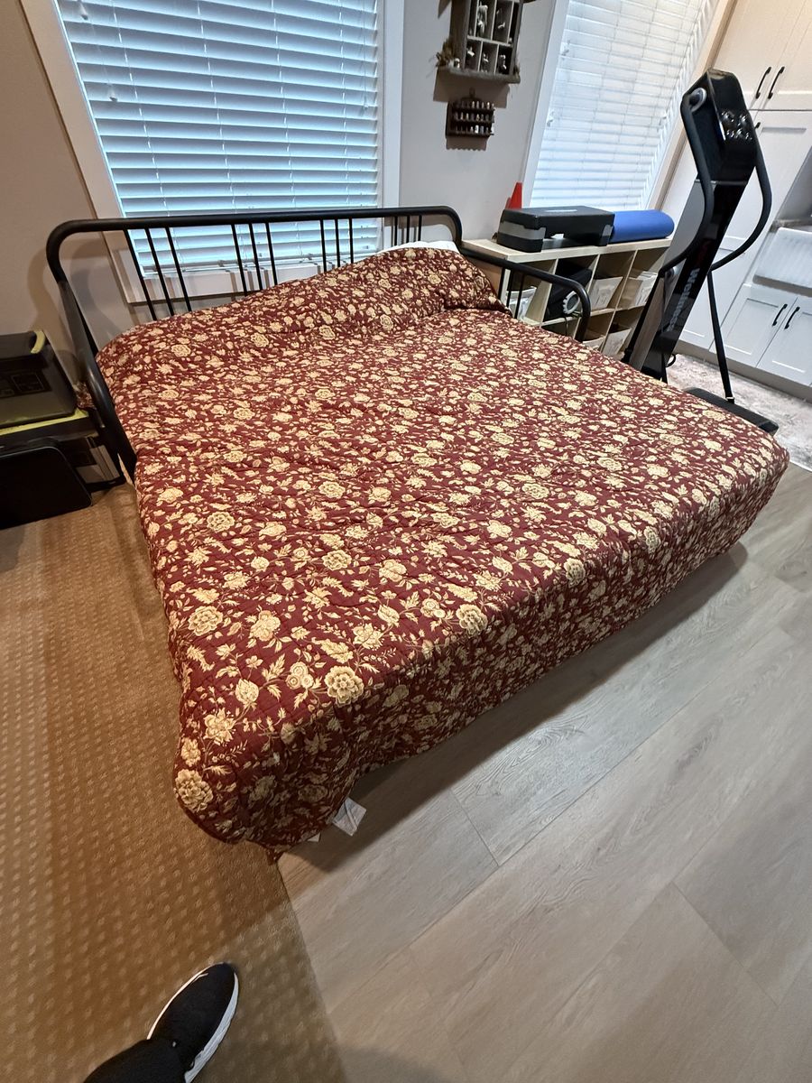 Iron Twin to Queen Daybed