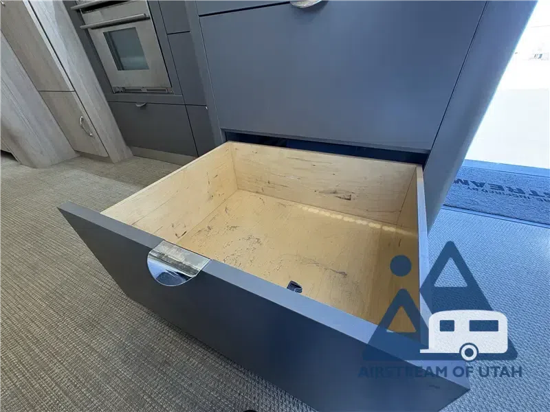 Main image 47