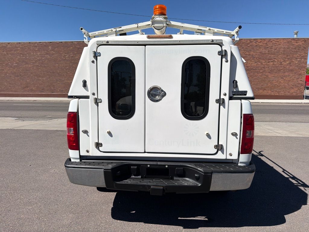 Main image 4