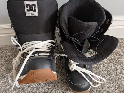 DC Phase 2011 Snowboarding Boots