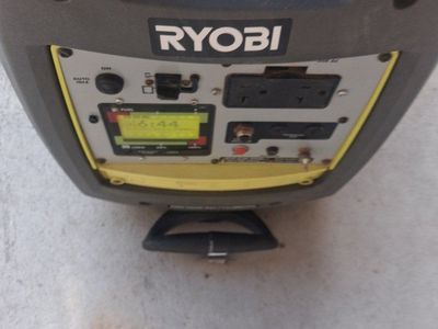 Ryobi 1800 Running / 2300 Starting Watts Inverter Generator