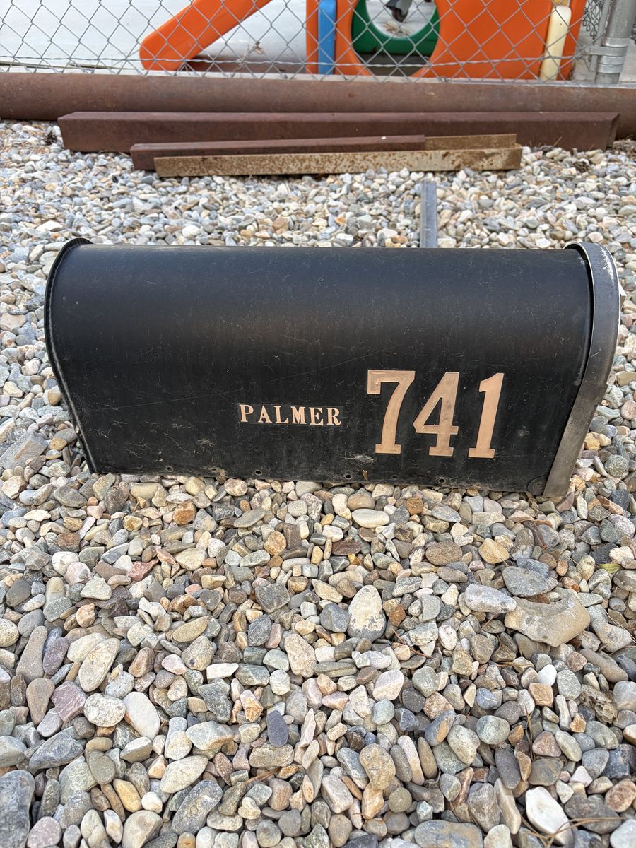 Mail Box