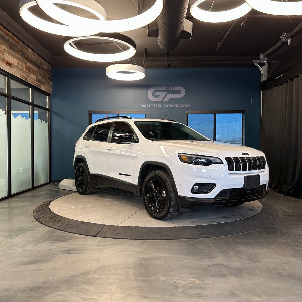 2023 Jeep Cherokee Altitude Lux