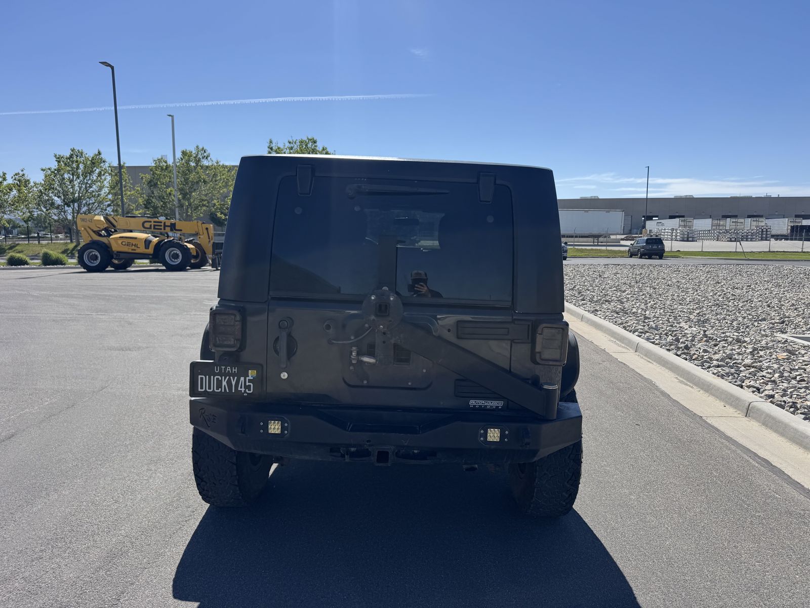 Main image 6