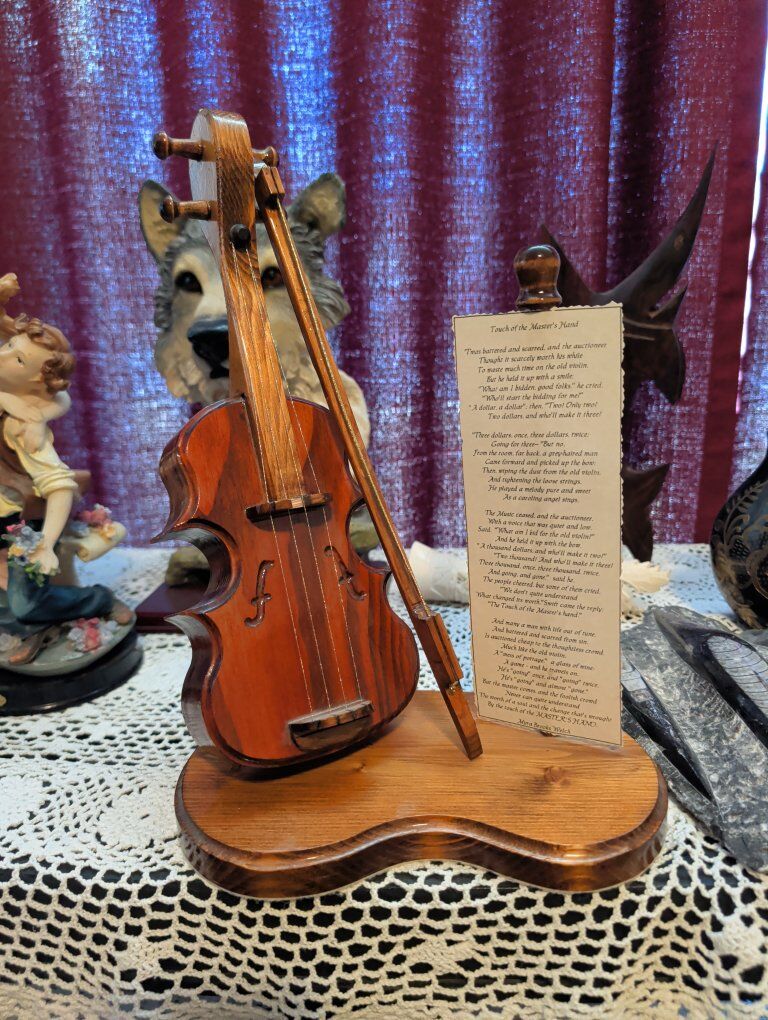 miniature violin