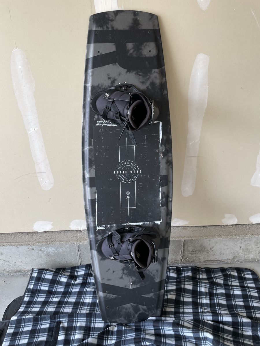 Ronix The Parks Board 144 with Anthem Bindings Men's 7.5-11.5