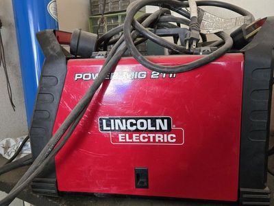 Lincoln Electric Power MIG 211i Welder Machine