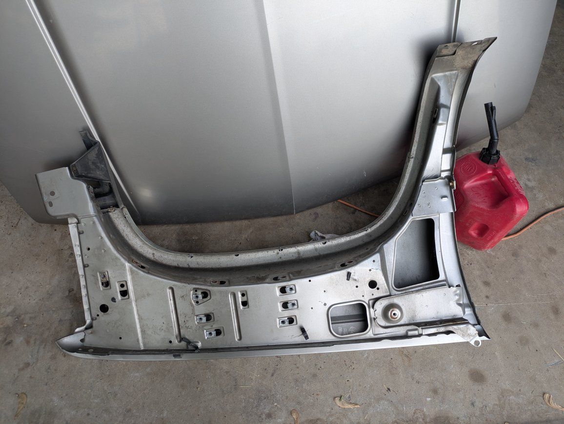 Driver's side fender suburban