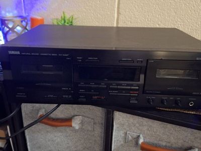Yamaha Natural Sound KX-W421 Dual Cassette Deck - Vintage Audio Player