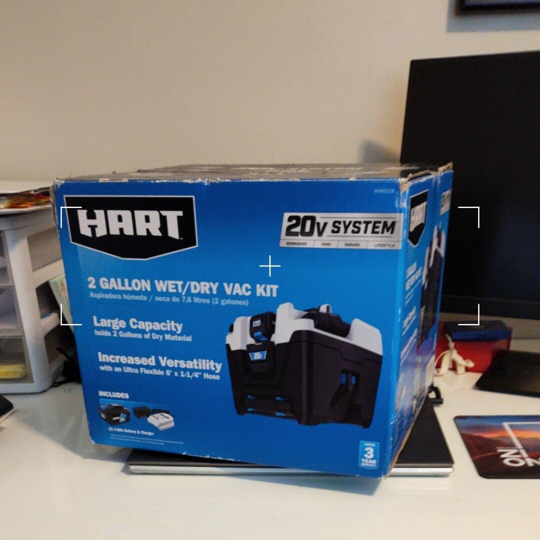 Hart 2 gal 20v Wet/Dry vac w/ Battery