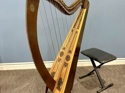 Lyon & Healy Lever Folk Harp