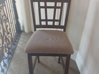 Title4 bar stools