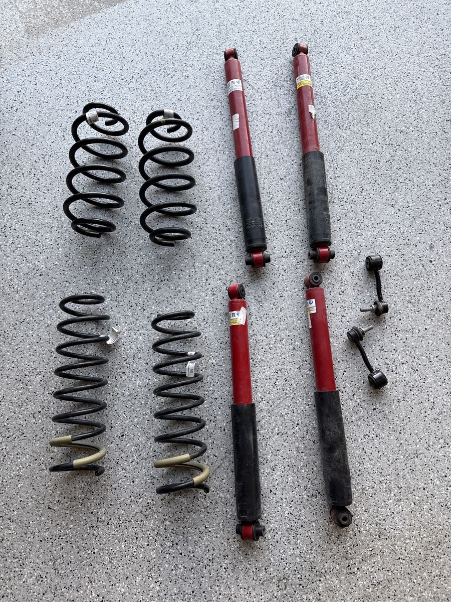 Jeep Wrangler 2021 Rubicon shocks springs
