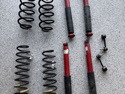 Jeep Wrangler 2021 Rubicon shocks springs