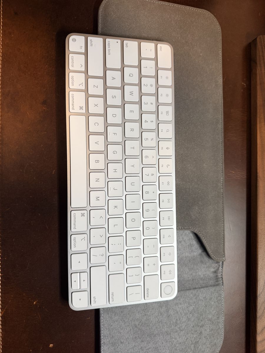 Used Apple Magic Keyboard A1644 - Compact Bluetooth Wireless Keyboard (Used)