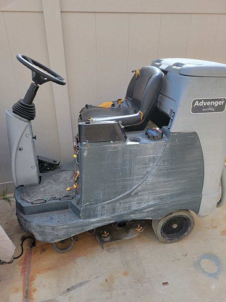 Cash paid for used floor scrubbers
