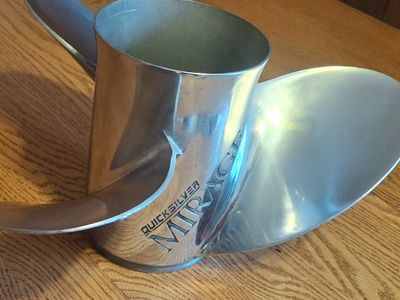 Merc Stainless Steel Prop 19P (Perfect Condition)