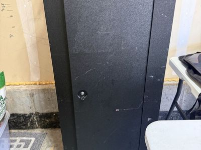 Yard/moving sale