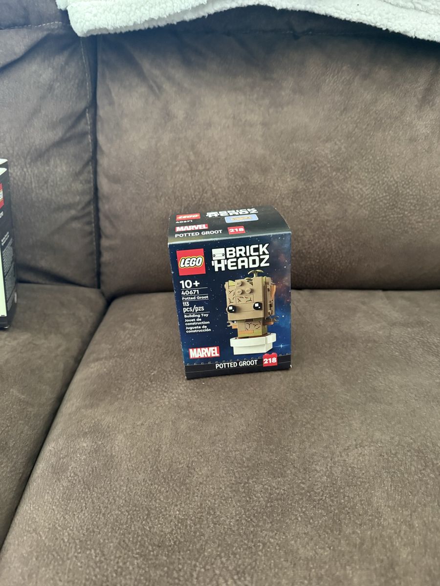 Lego brickheadz potted groot