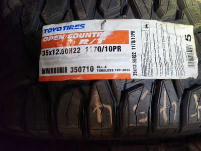 35x12.50r22 toyo open country rt