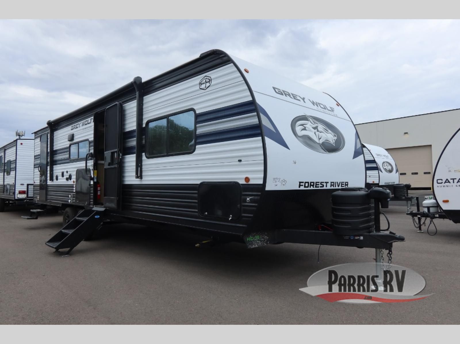 New 2027 Forest River RV Cherokee Grey Wolf 26KF