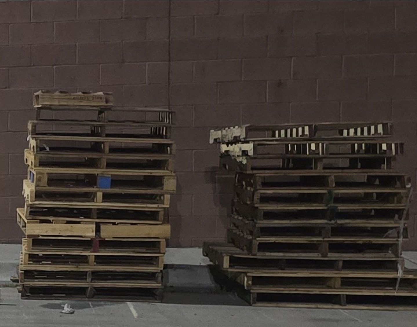 Used Wood Pallets - Standard Size